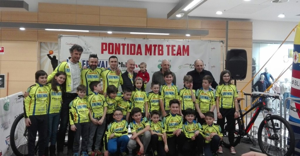 giovanissimi con maestri mtb ed istruttori